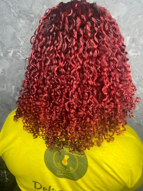 Resultado de alisamento com acabamento natural e brilho